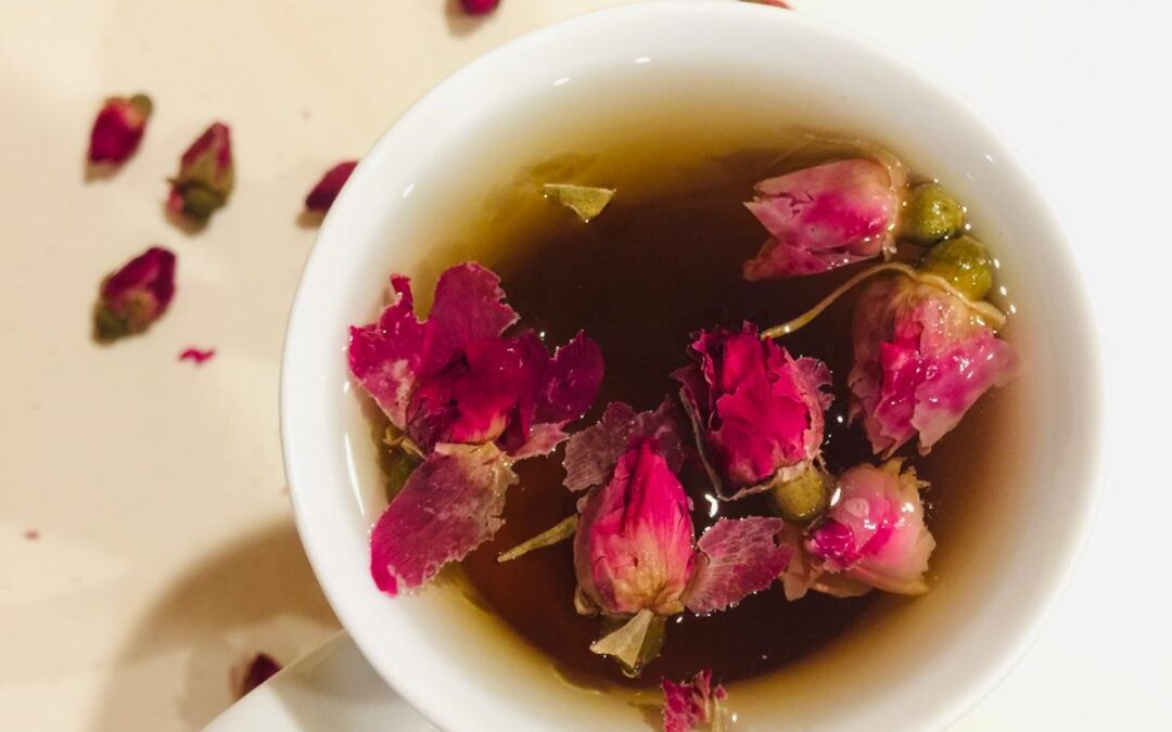 A Gentle Rose That Cools the Body