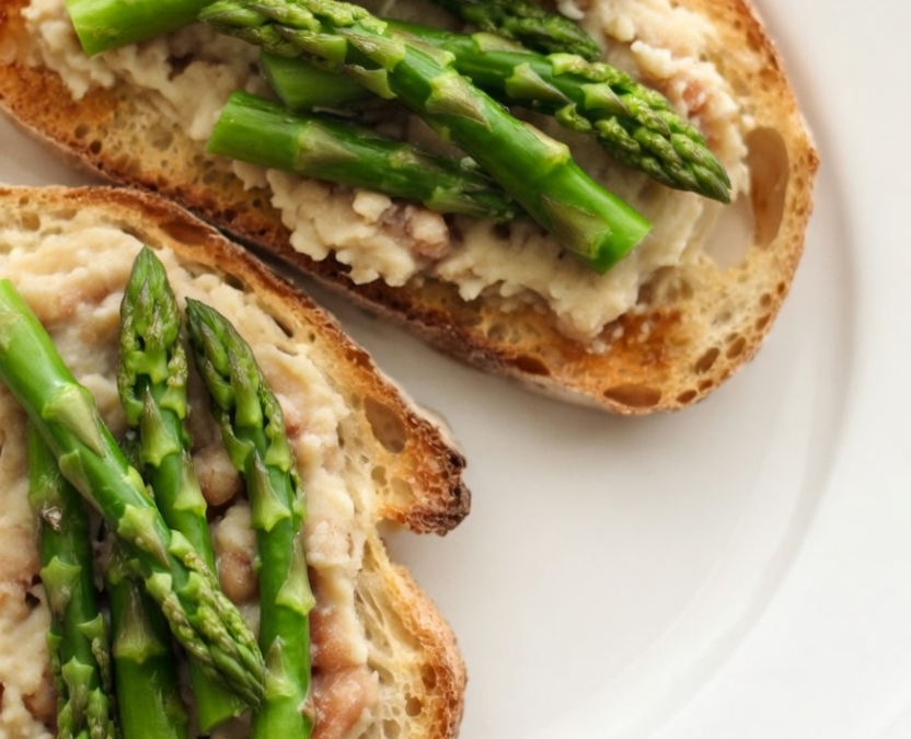 Oil-Free Asparagus & White Bean Toast